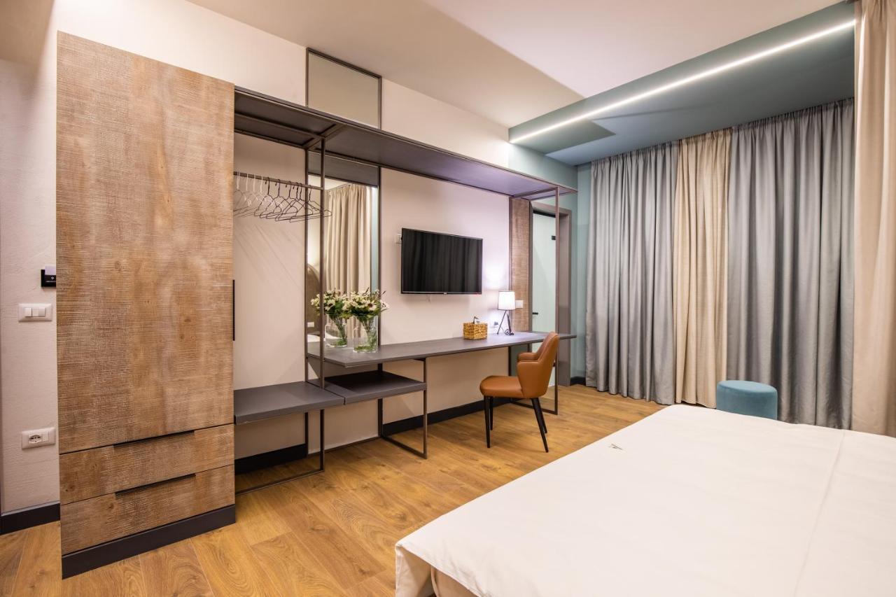 Allure Boutique Hotel Tirana Exterior photo